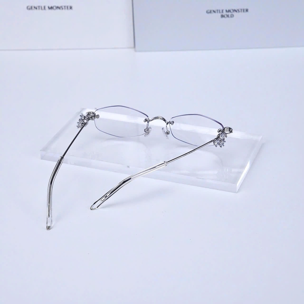 Kính Mát Gentle Monster Jewerly Glitz 02 Màu Trắng
