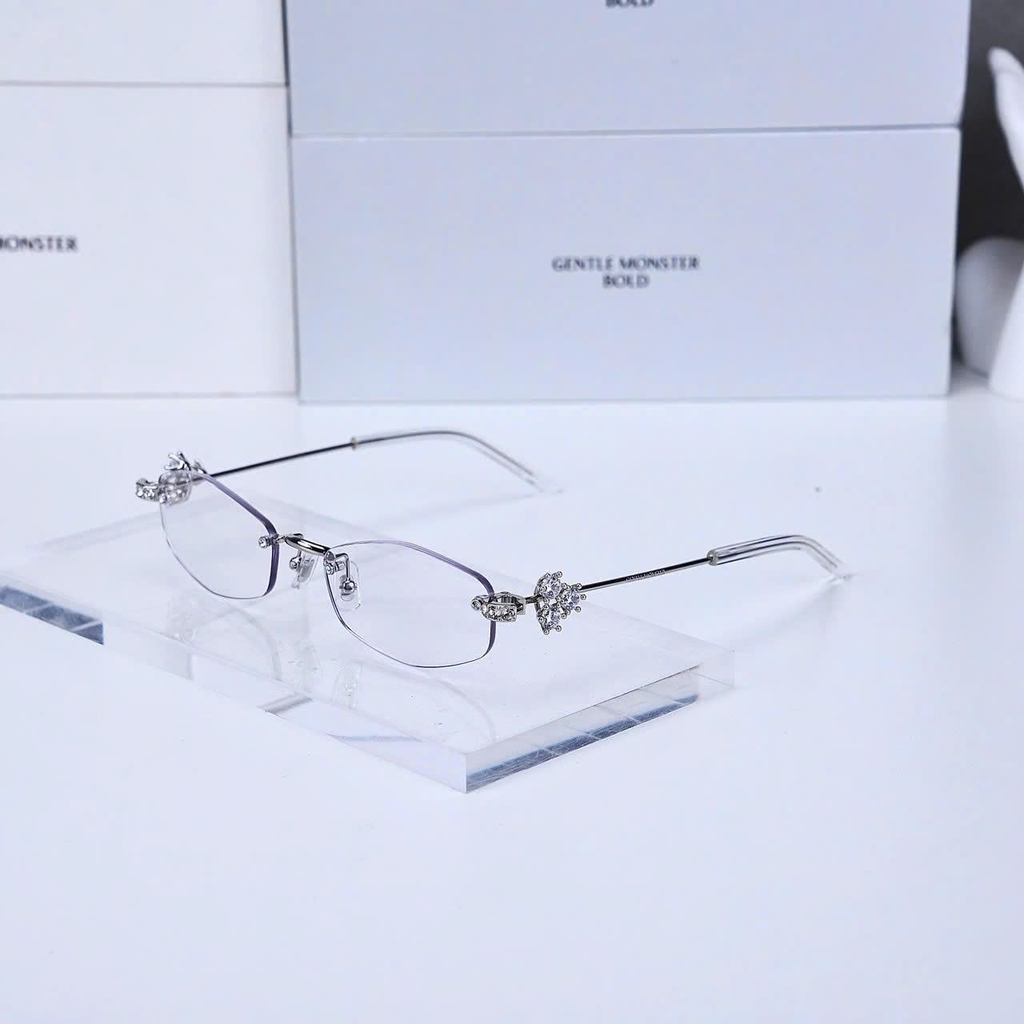 Kính Mát Gentle Monster Jewerly Glitz 02 Màu Trắng