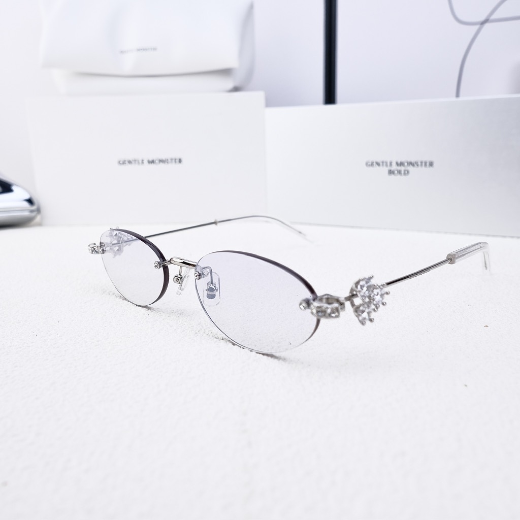 Kính Mát Gentle Monster Jewerly Orora YVG Màu Xám
