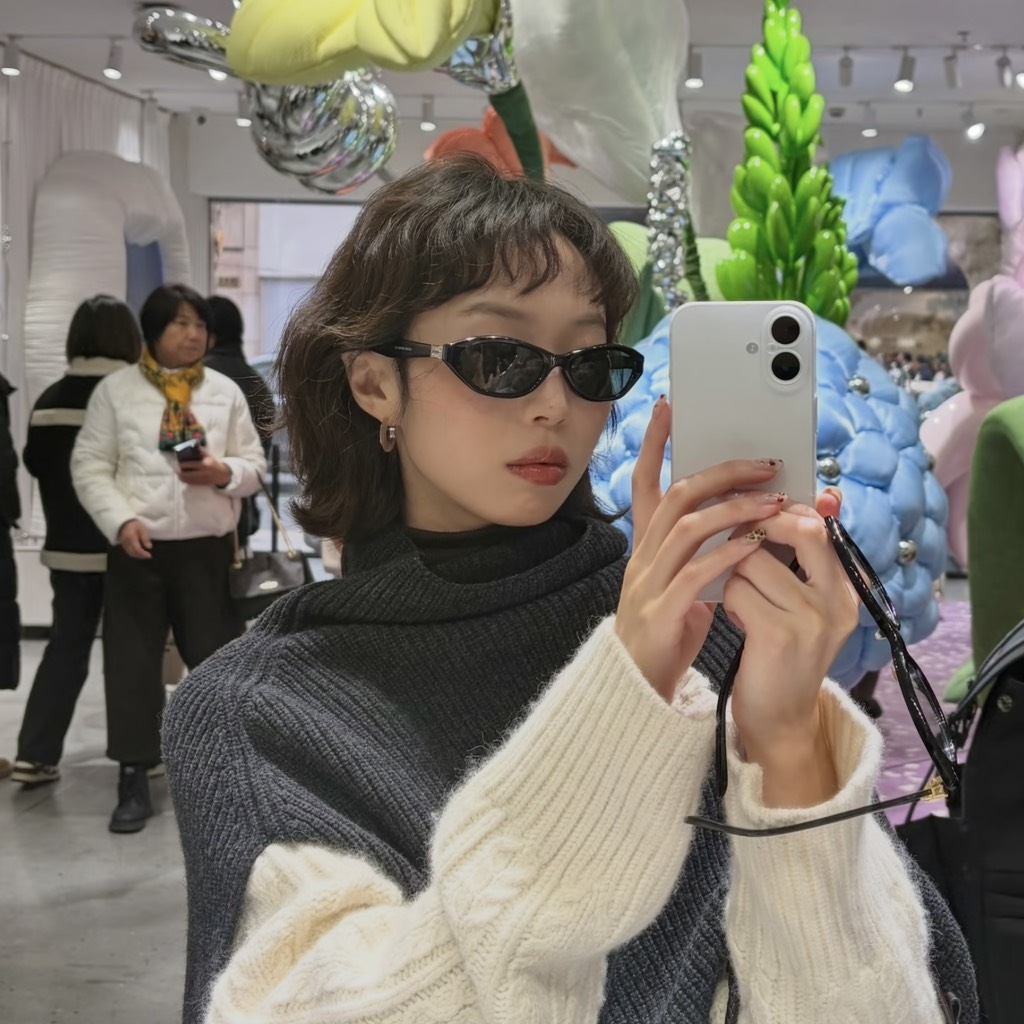 Kính Mát Gentle Monster Lamda 01 Màu Đen