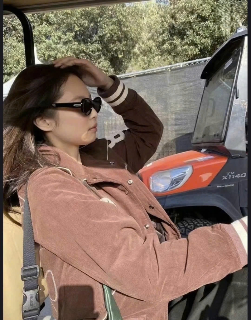 Kính Mát Gentle Monster Le 01 Màu Đen