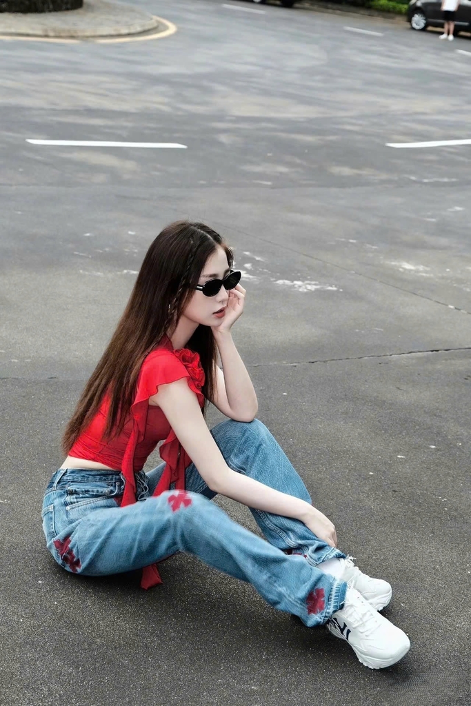 Kính Mát Gentle Monster Le 01 Màu Đen