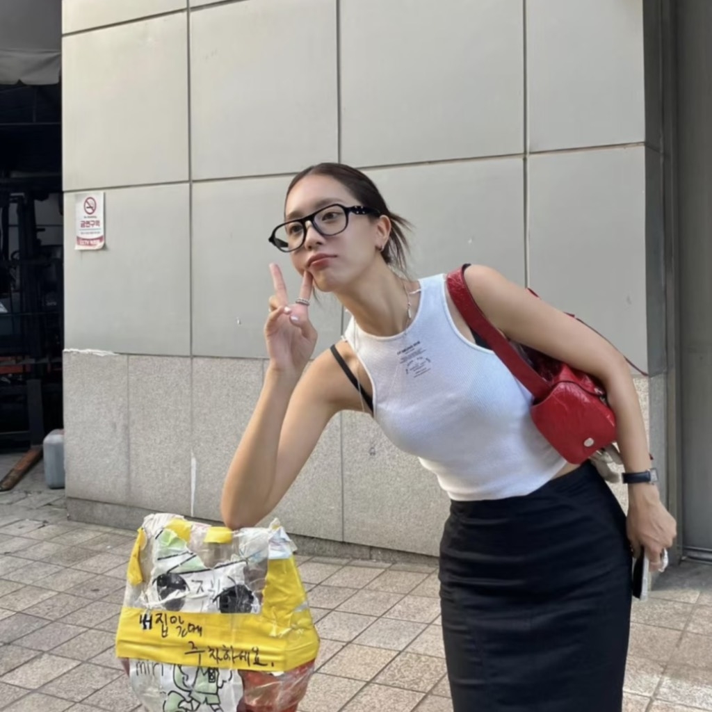 Kính Mát Gentle Monster Maison Margiela 113 Màu Đen