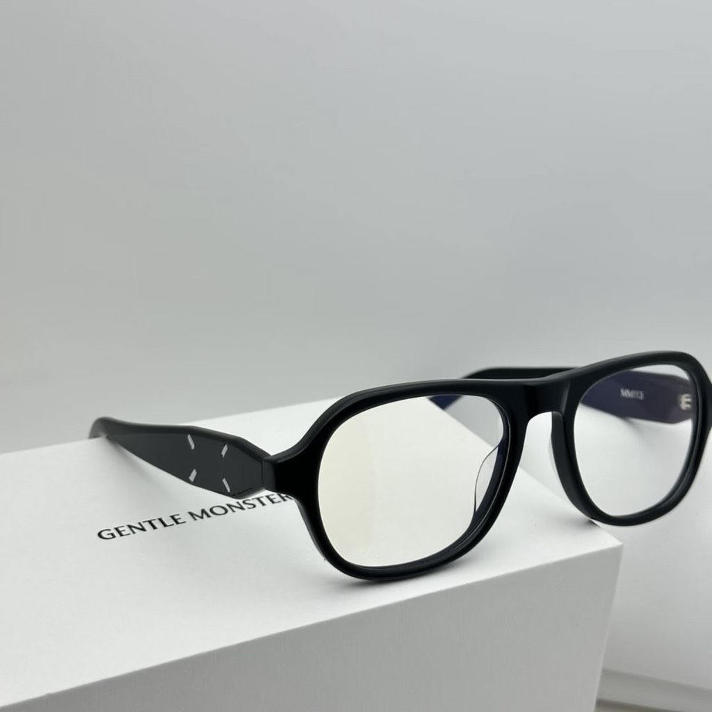 Kính Mát Gentle Monster Maison Margiela 113 Màu Đen