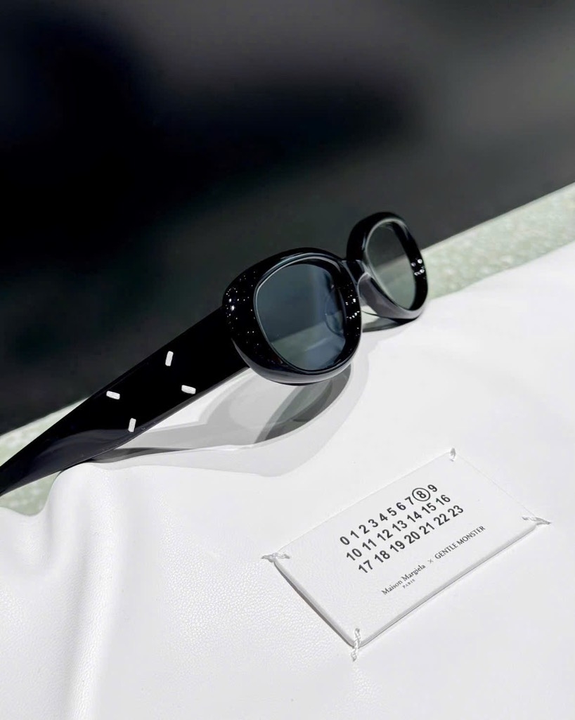 Kính Mát Gentle Monster Maison Margiela 206 Màu Đen