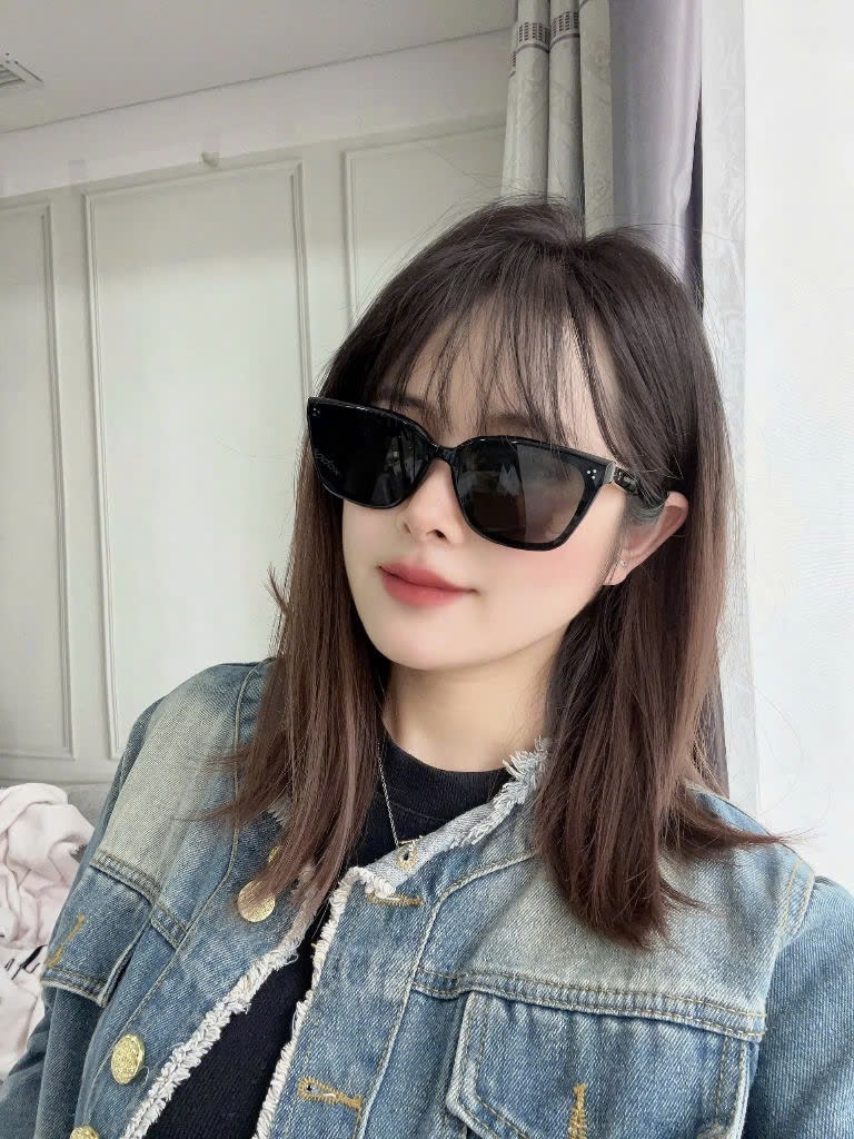 Kính Mát Gentle Monster Numer 01 Màu Đen