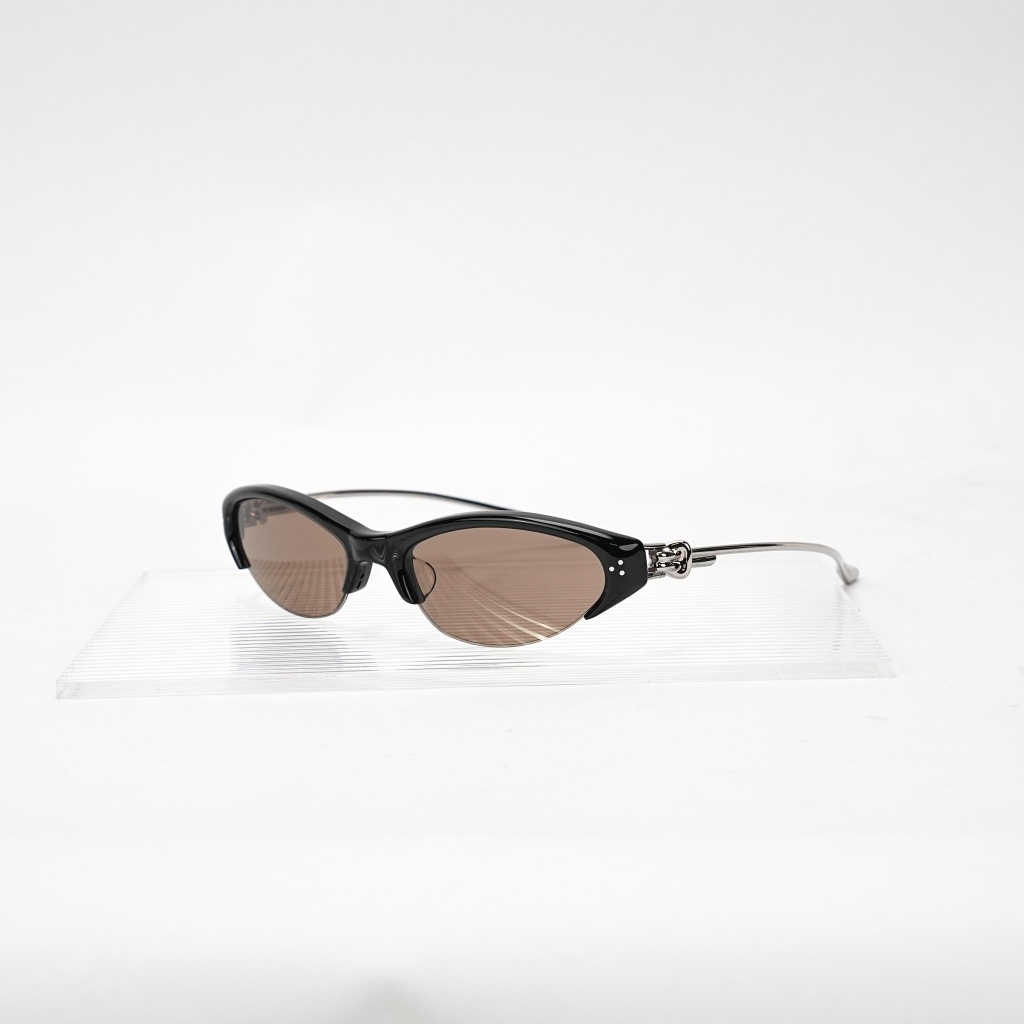 Kính Mát Gentle Monster Tweed 01 Màu Đen-Nâu