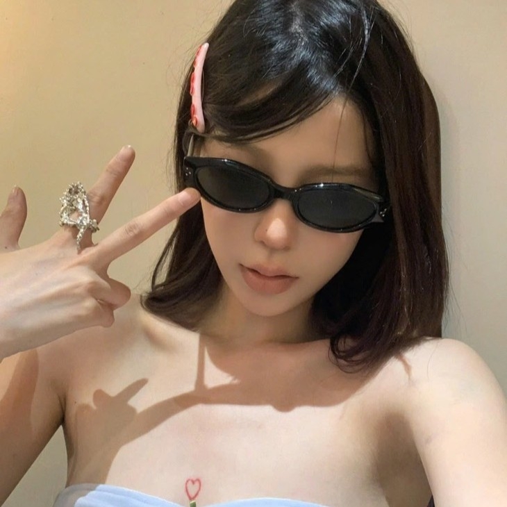 Kính Mát Mccoin Hàn Quốc Brick 01 Màu Đen