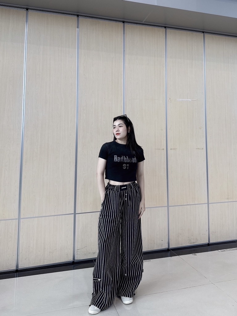 Quần Bad Blood kẻ sọc đen trắng