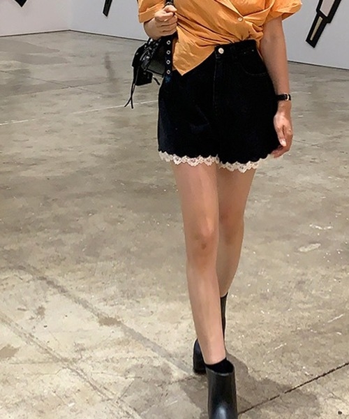 Quần short viền ren trắng Hàn quốc