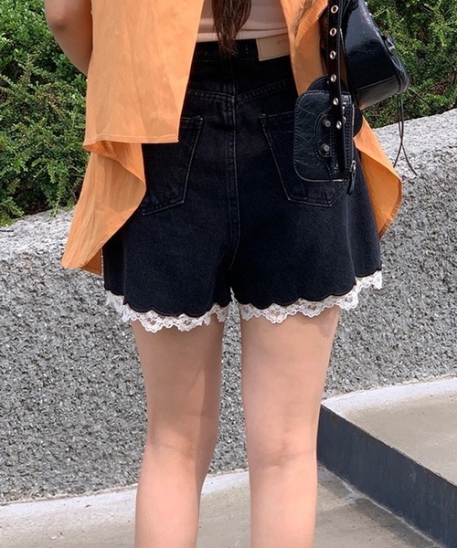 Quần short viền ren trắng Hàn quốc
