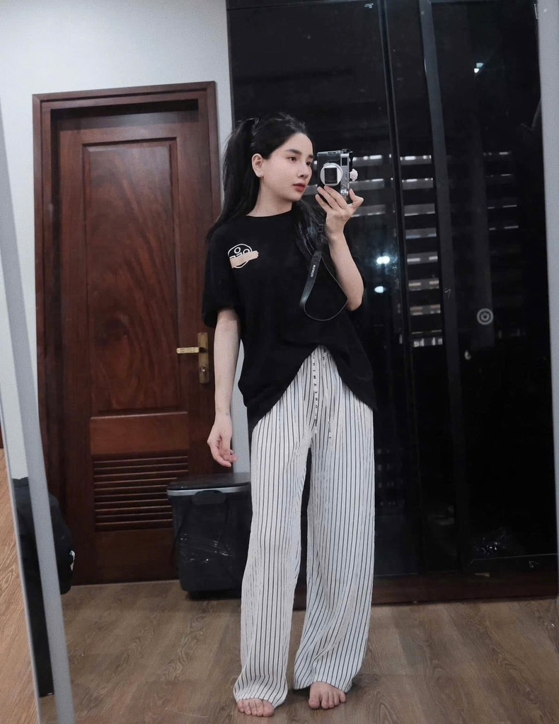 Quần vải kẻ Hàn Quốc dây chữ
