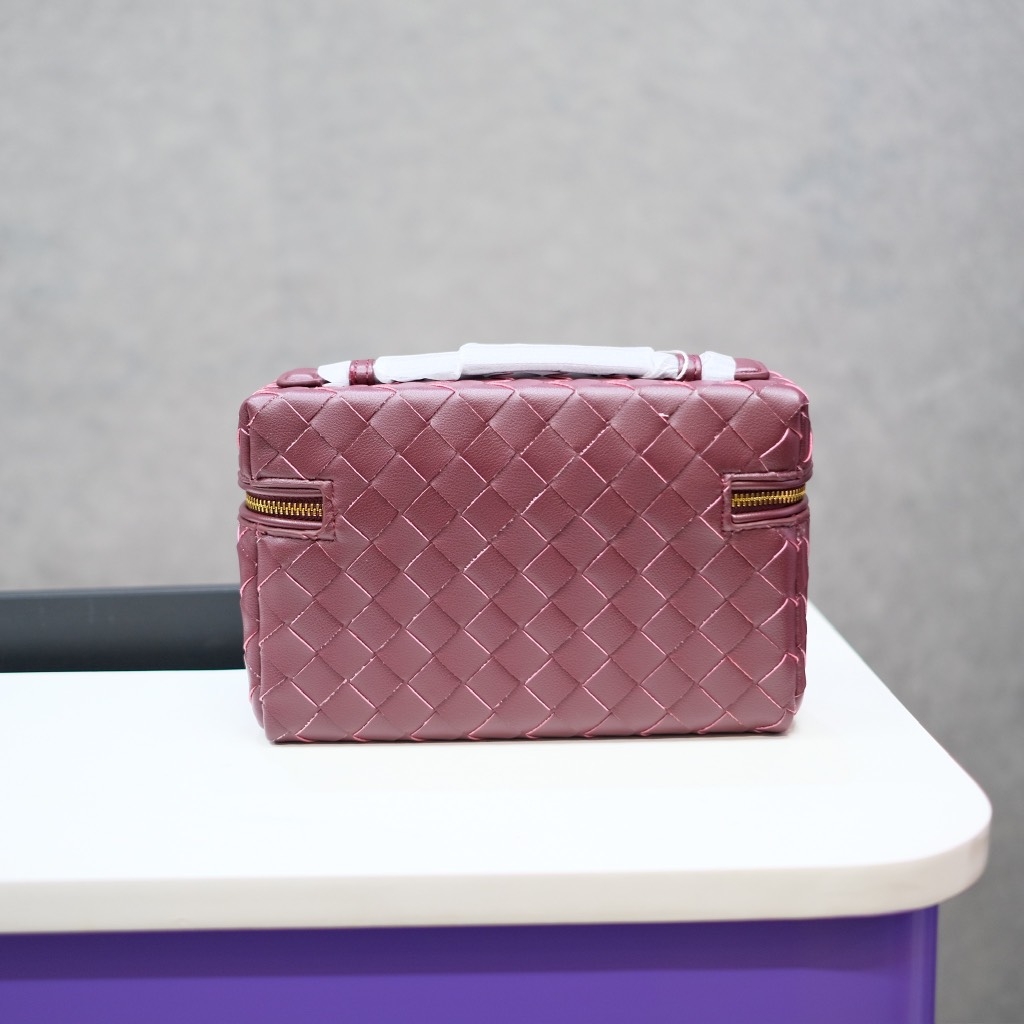 Túi Cầm Tay Bottega Vanity Bang Bang