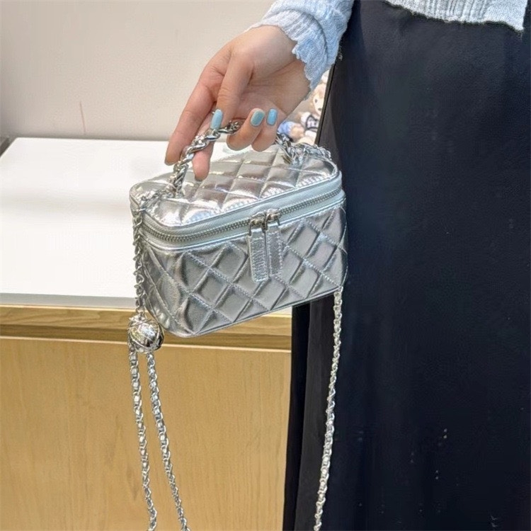 Túi Chanel Korea Vanity Handle Black Remake Korea Da Bò Size 17cm
