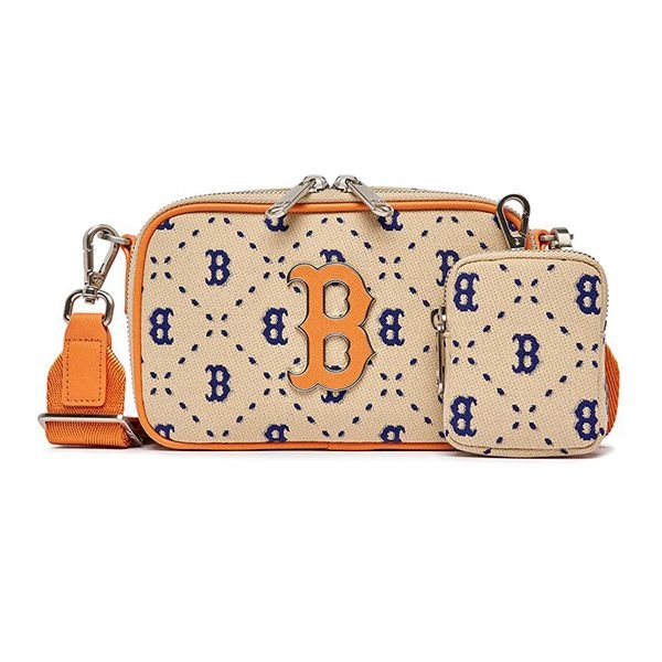 Túi Đeo Chéo MLB Dia Monogram Jacquard Mini Boston Red Sox 3ACRS013N-43SAL Màu Kem