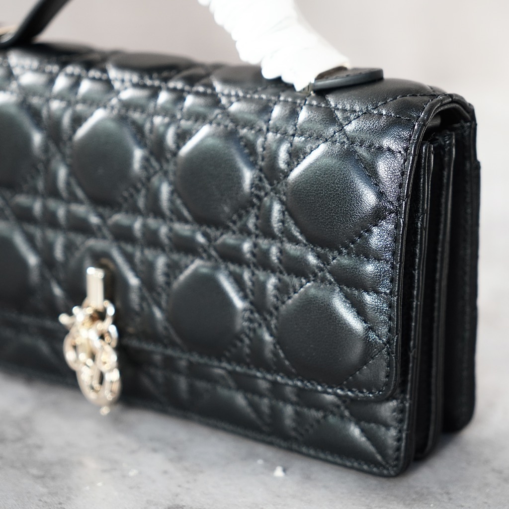 Túi Dior Pochette Lady Bản Hàn Da Cừu 21cm Màu Đen