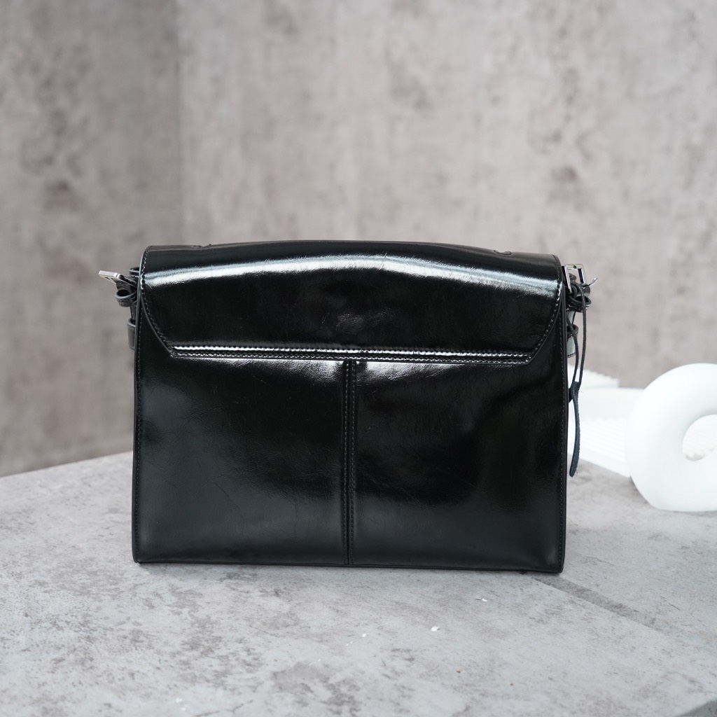 Túi Flap Bag Korea Da Bò Size 33cm Màu Đen