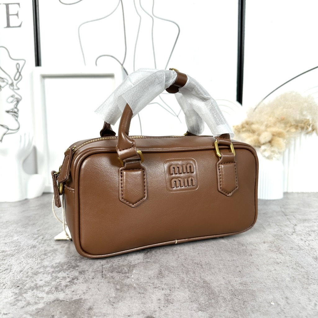 Túi Miumiu Bản Hàn Da Bê Size 22cm Màu Nâu Cafe