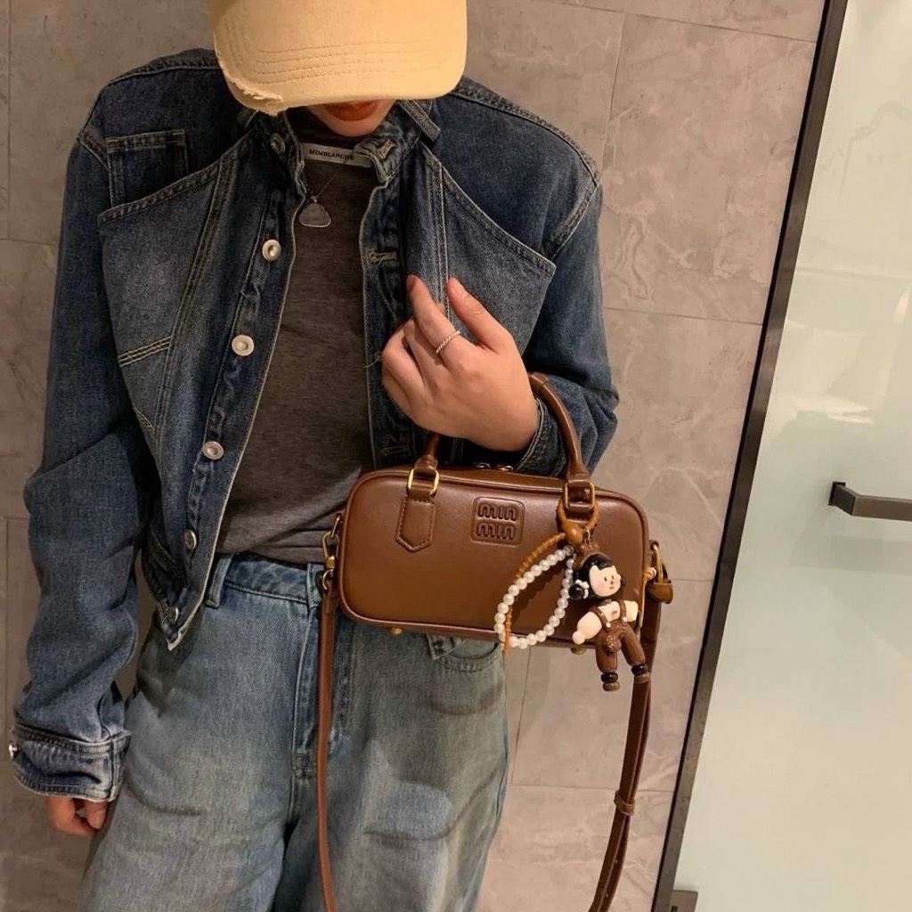 Túi Miumiu Bản Hàn Da Bê Size 22cm Màu Nâu Cafe