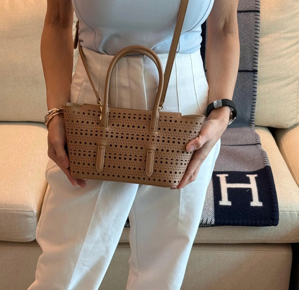 Túi Tote Loewe Bản Hàn Sz 20cm Da Bò Màu Nâu
