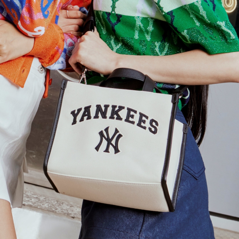 Túi Tote MLB Logo NY Màu Trắng Viền Đen
