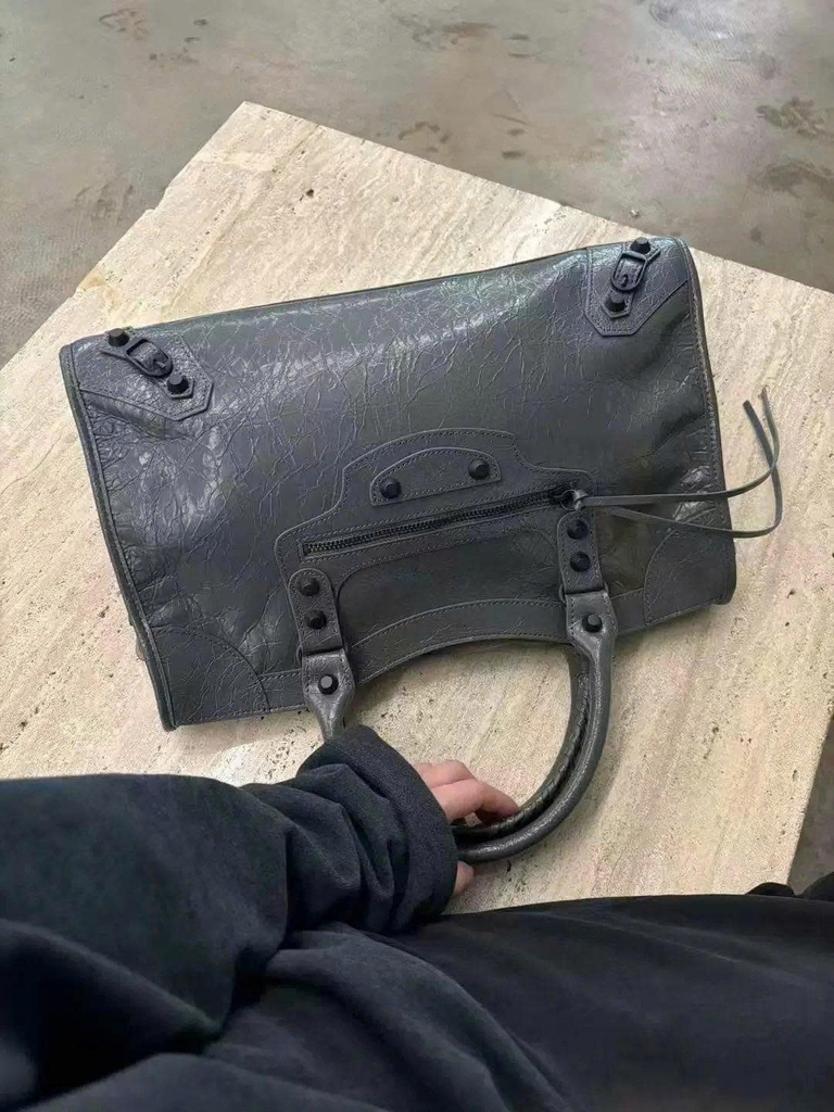 Túi Xách Balenciaga Le City Bản Hàn Da Bò Xám