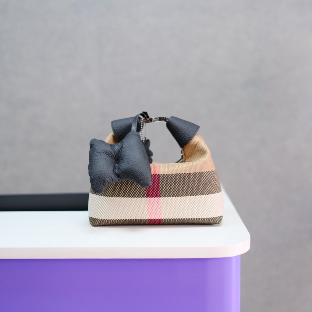 Túi Xách Burberry Remake Hàn Vải Canvas 20cm