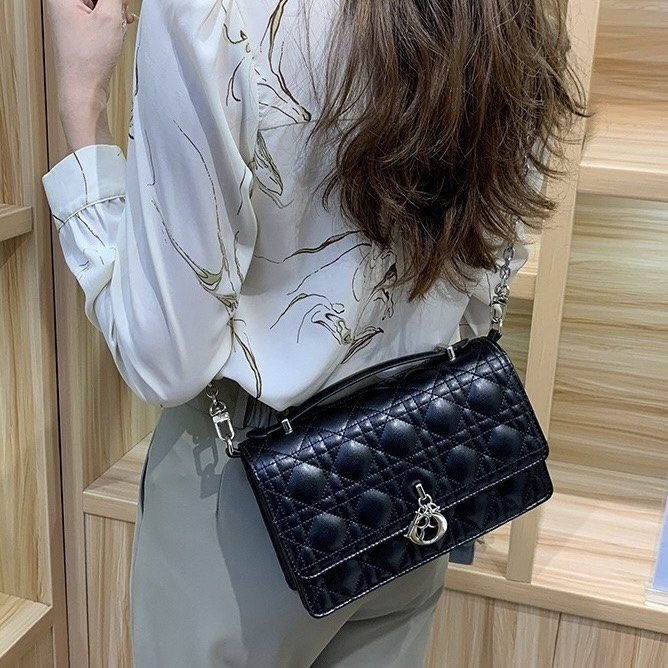 Túi Xách Dior Miss Top Handle Remake Hàn Da Cừu 22cm