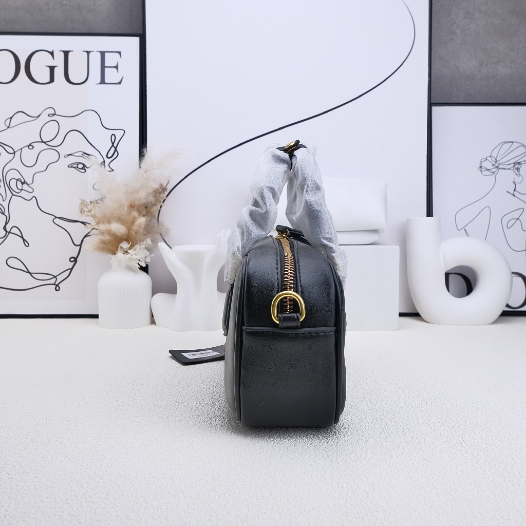 Túi Xách Miumiu Bản Hàn Da Bê 22cm Màu Đen