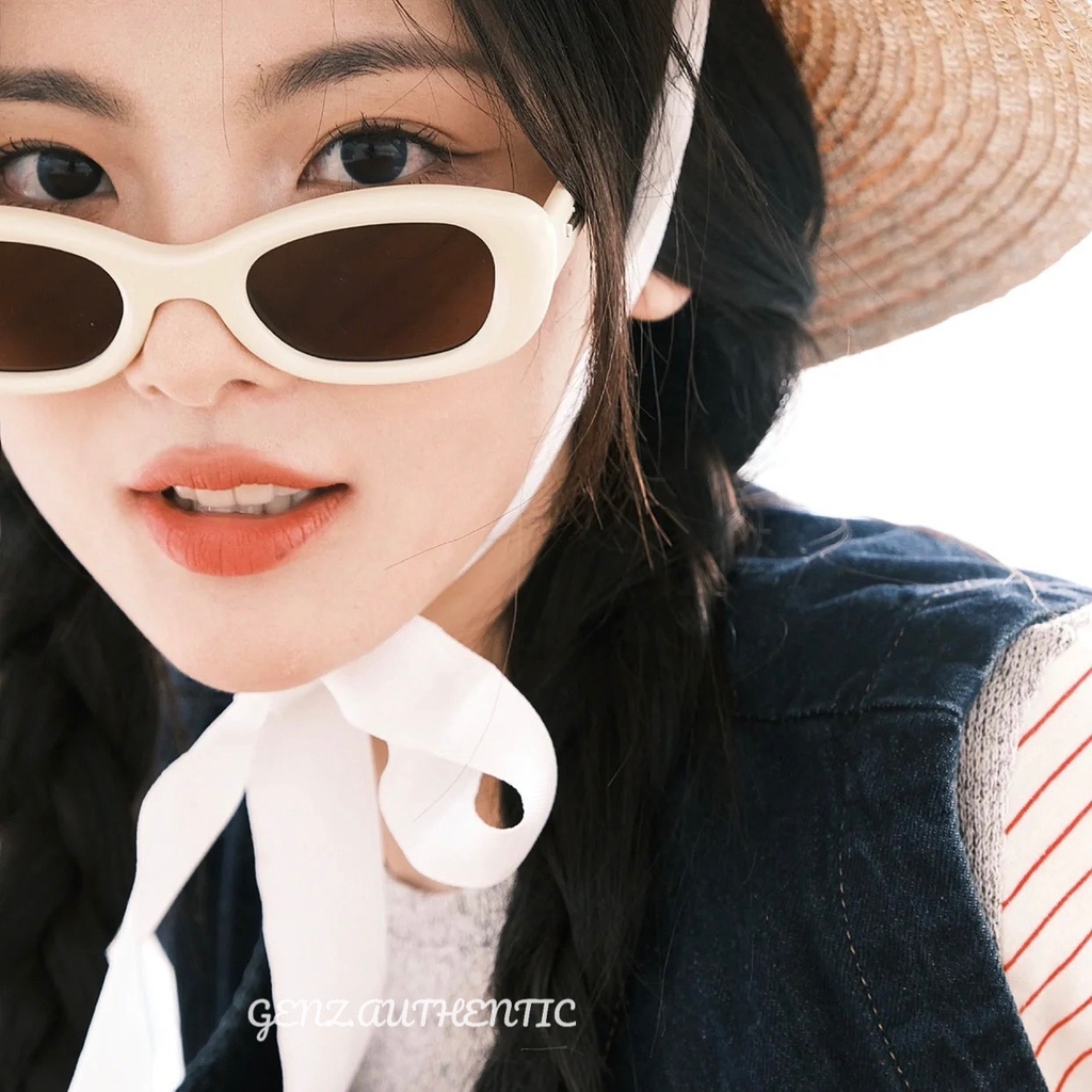 Kính Gentle Monster Tambu Y4 Màu Đen Viền Vàng