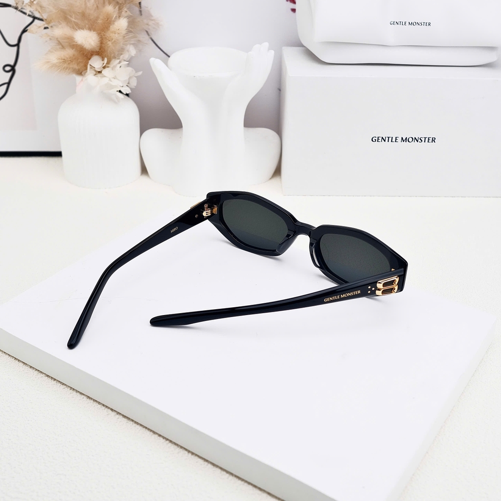Kính Mát Gentle Monster Miro 01 Màu Đen