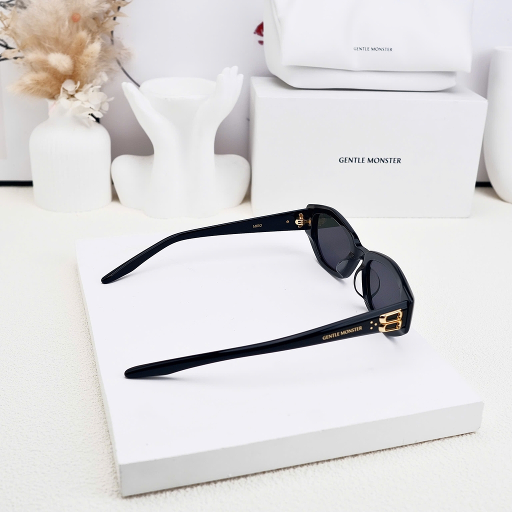 Kính Mát Gentle Monster Miro 01 Màu Đen