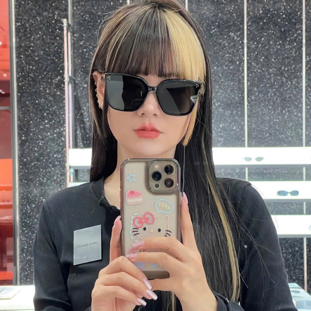 Kính Mát Gentle Monster Lady Lang 01 Màu Đen