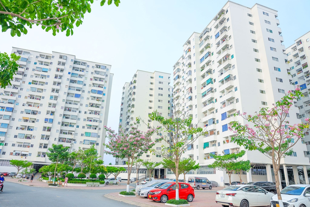 CHUNG CƯ LÊ THÀNH - TÂN TẠO 1 Công Ty TNHH TM XÂY DỰNG Lê Thành