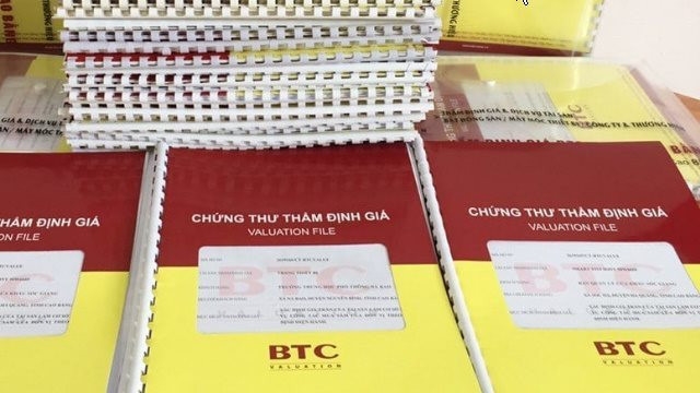 Hồ sơ thẩm định giá phải được lưu trữ tối thiểu 10 năm