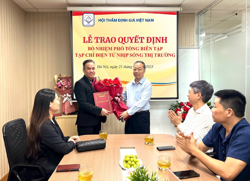 Bổ nhiệm Nhà báo Đinh Văn Tịnh giữ chức vụ Phó Tổng Biên tập Tạp chí điện tử Nhịp sống thị trường