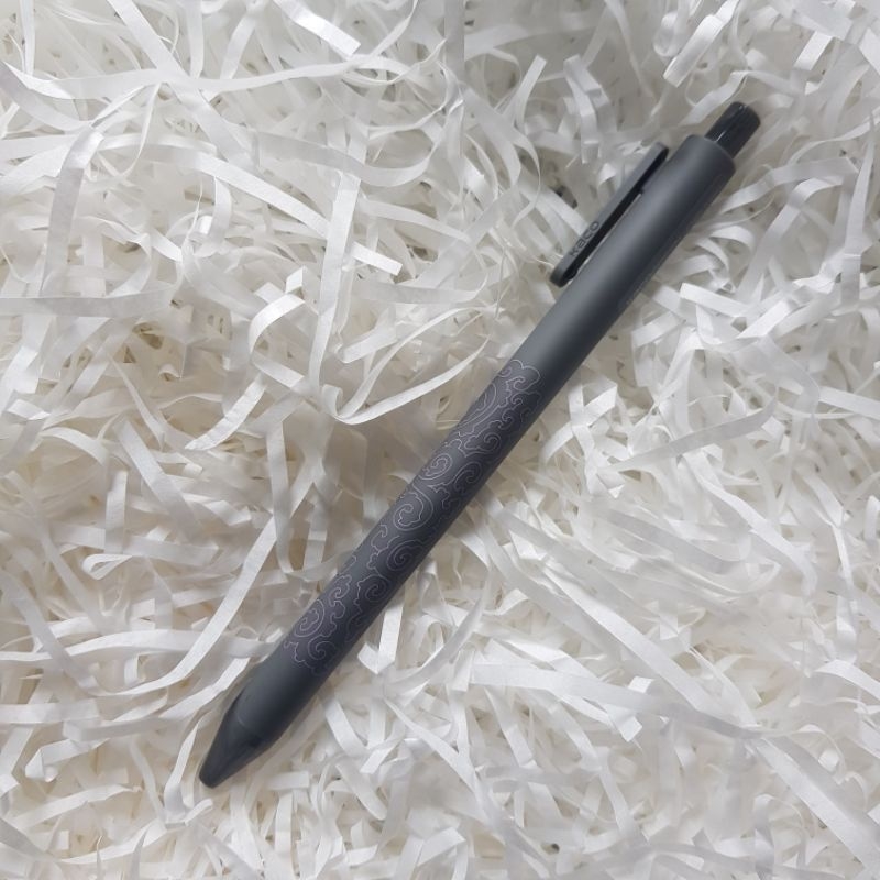 Bút gel KACO lẻ cao cấp mực màu ngòi 0.5mm, thân bút có họa tiết nền văn hóa (Hàng chính hãng)