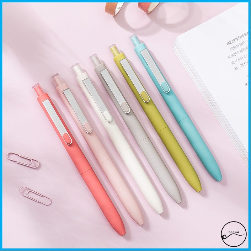 Bút bi gel BEAT Morandi mực đen.