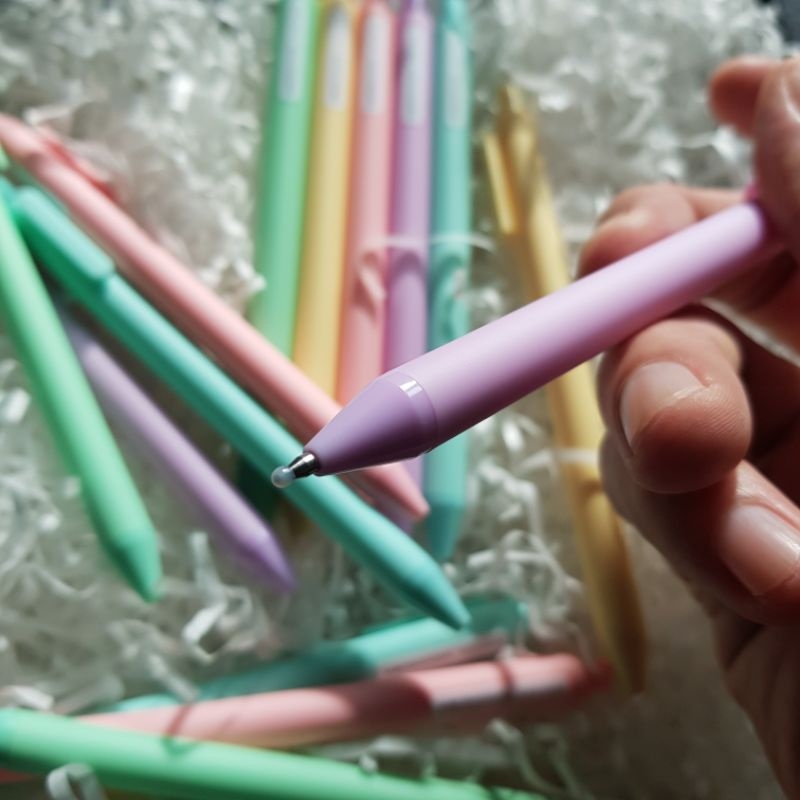 Bút gel Kaco Pastel cây lẻ mực đen ngòi 0,5mm.