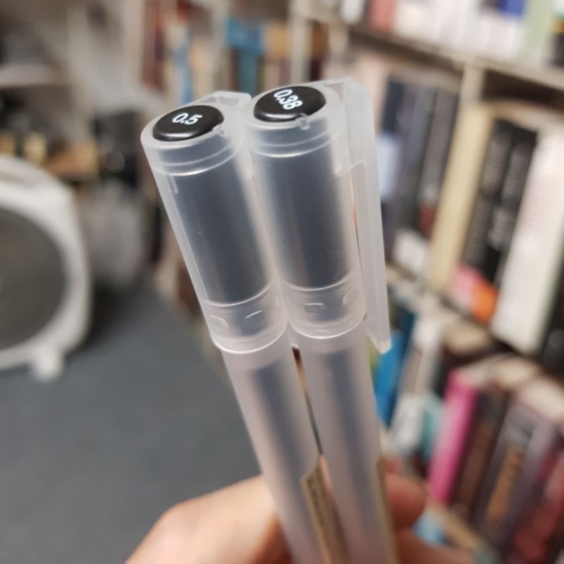 Bút gel MUJI cây lẻ loại có nắp (Hàng Chính Hãng)