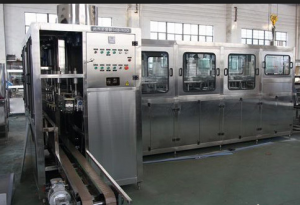 Máy đóng bình tự động