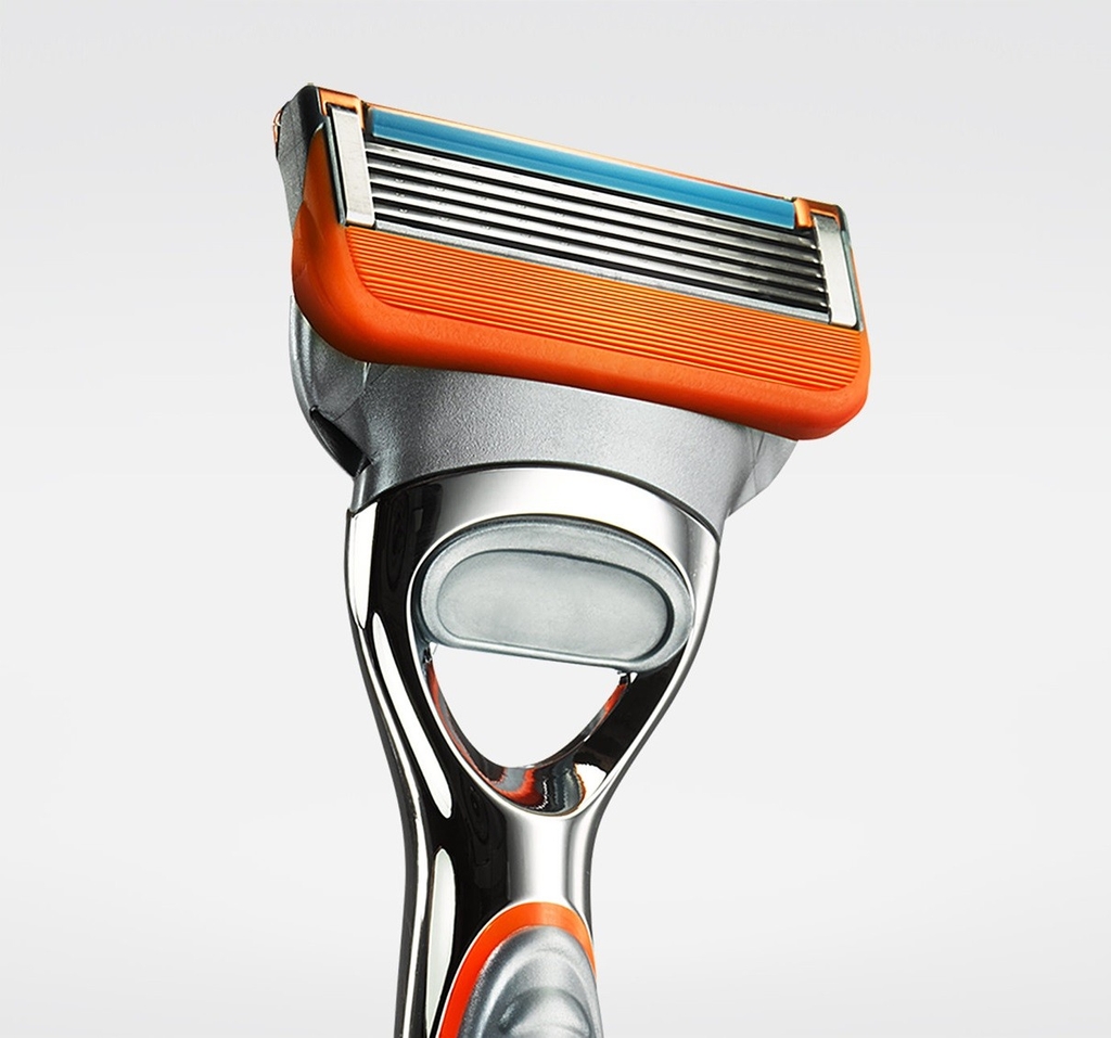 Gillette - Set 4 Lưỡi Dao Cạo Râu Gillette Fusion Nhật Bản 5 Lưỡi Kép (Vàng)