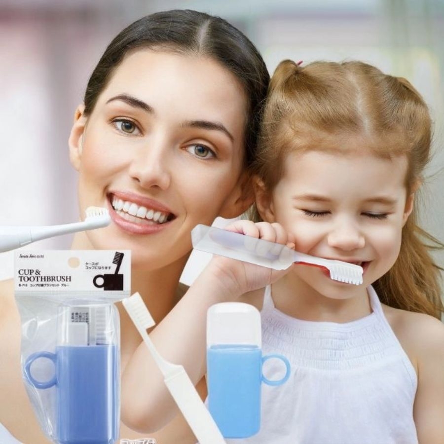 Bộ Bàn Chải Đánh Răng Gấp Gọn Kèm Cốc Màu Xanh