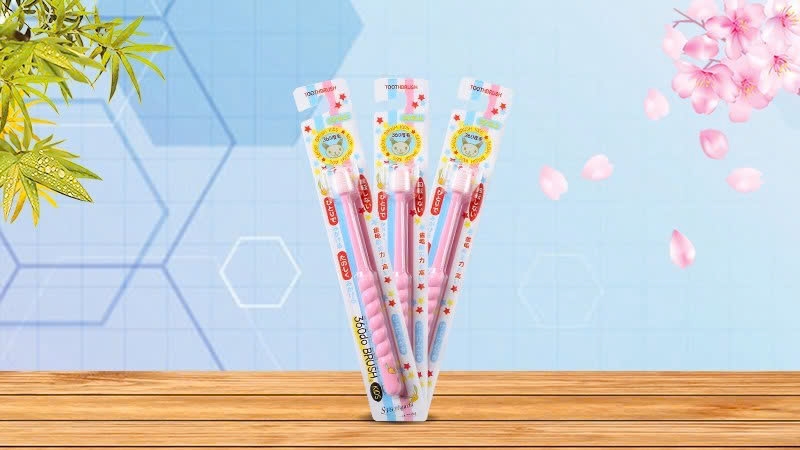 Higuchi - Bàn Chải Đánh Răng 360 Độ Higuchi Cho Trẻ Từ 3 Tuổi (Mã Mới)