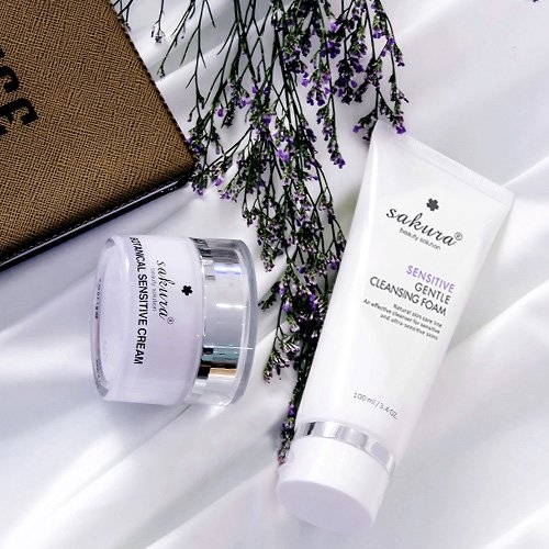 Bộ Đôi Sữa Rửa Mặt & Kem Dưỡng Dành Cho Da Nhạy Cảm Sakura Botanical Sensitive Cream