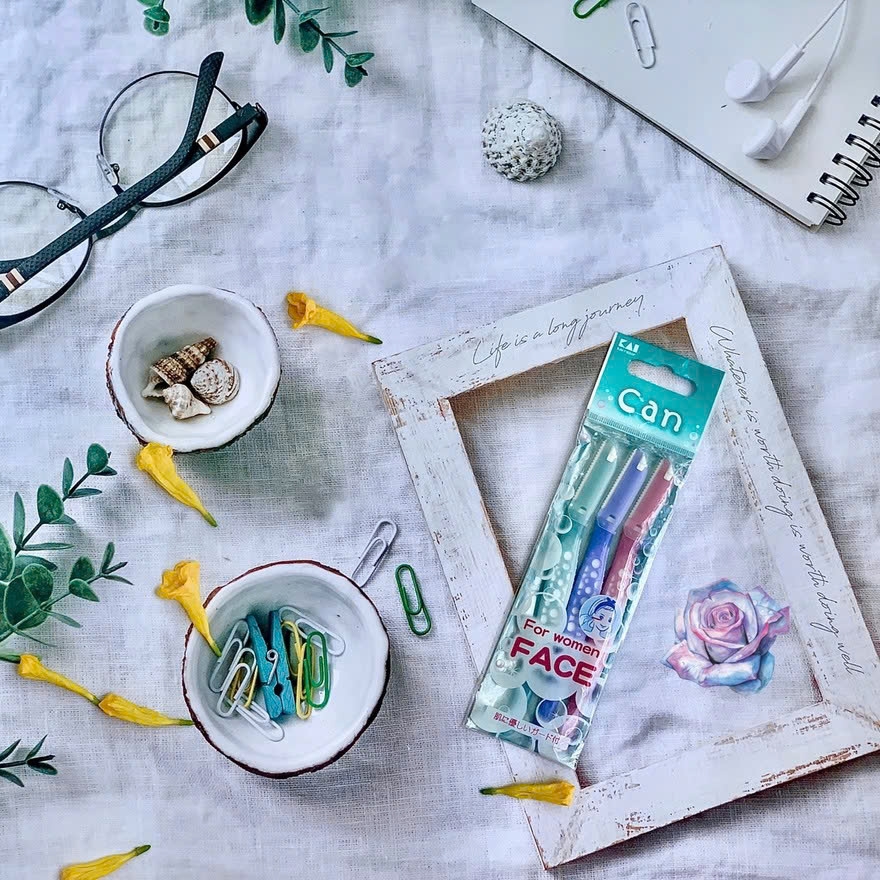 KAI - Dao Cạo Mặt Kai Can For Women Face 3 Cái