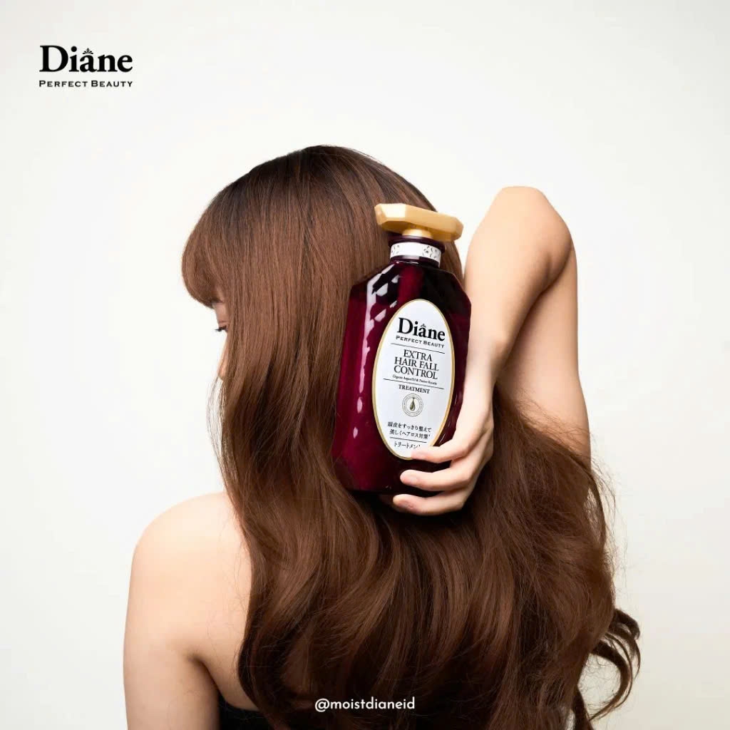 Moist Diane - Dầu Xả Kiểm Soát Tóc Yếu, Rụng, Nhiều Gàu Moist Diane Extra Hair Fall Control (450ml)