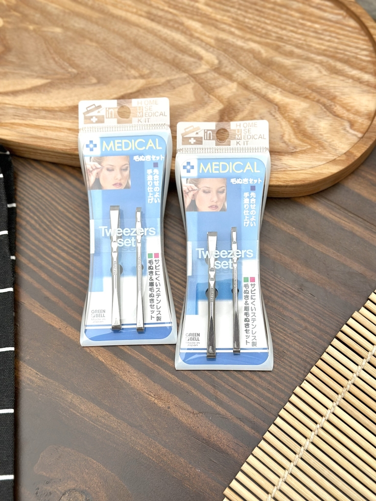 Green Bell - Set 2 nhíp nhổ lông mày cao cấp Medical Green Bell Japan