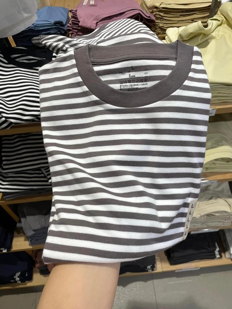 Áo phông kẻ ngang Muji