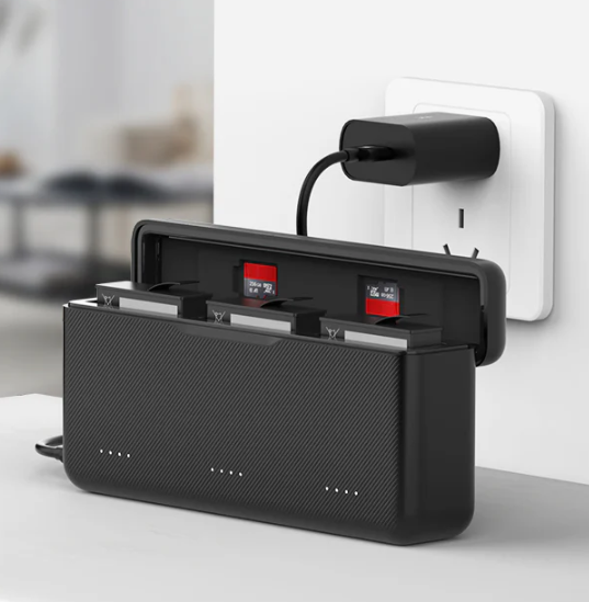 Hộp Sạc TELESIN cho Action 5 Pro 4 3 có đèn báo dung lượng 3 khe sạc tiện lợi sạc nhanh